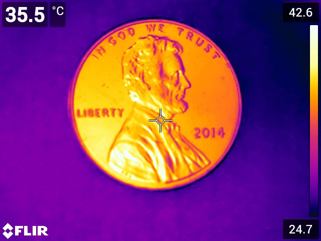 Mince viděná termokamerou FLIR